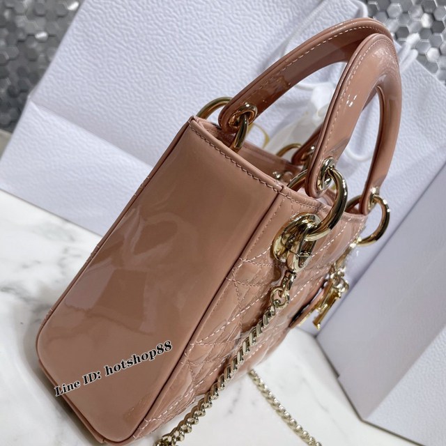 Dior專櫃2022新款手提肩背斜挎女包 迪奧LADY44531漆皮升級版迷你手袋 fkd1352